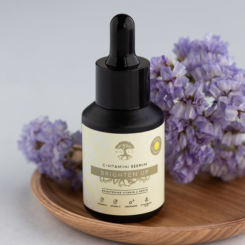 Brightening Vitamin C Serum, 30ml made by HOIA natural cosmetics in a wooden tray